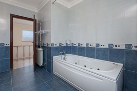 Moradia T5 - Santa Maria, �bidos, Leiria - Miniatura: 46/63