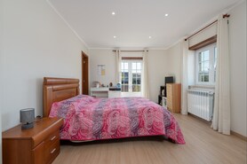 Moradia T5 - Santa Maria, �bidos, Leiria - Miniatura: 55/63