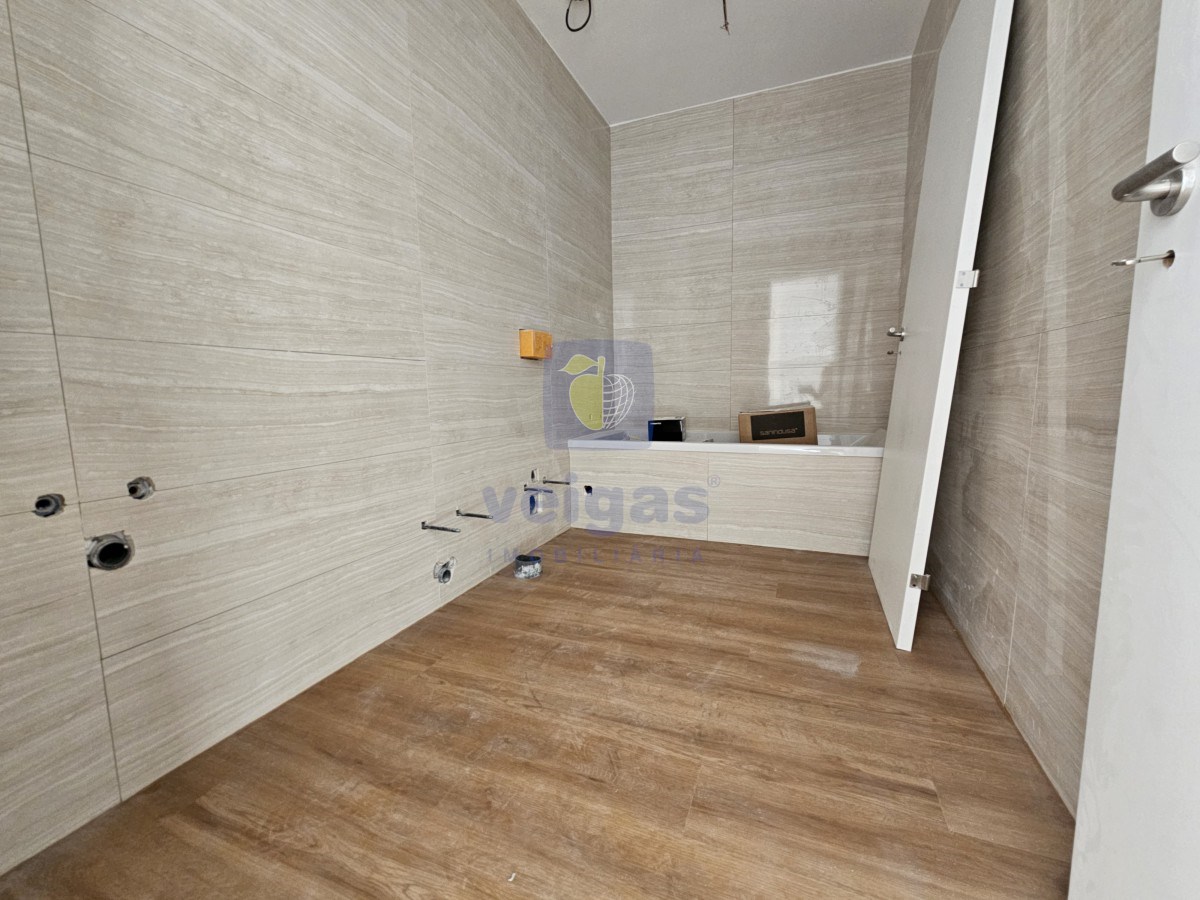 Apartamento T2 - S�o Martinho do Porto, Alcoba�a, Leiria - Miniatura: 8/9