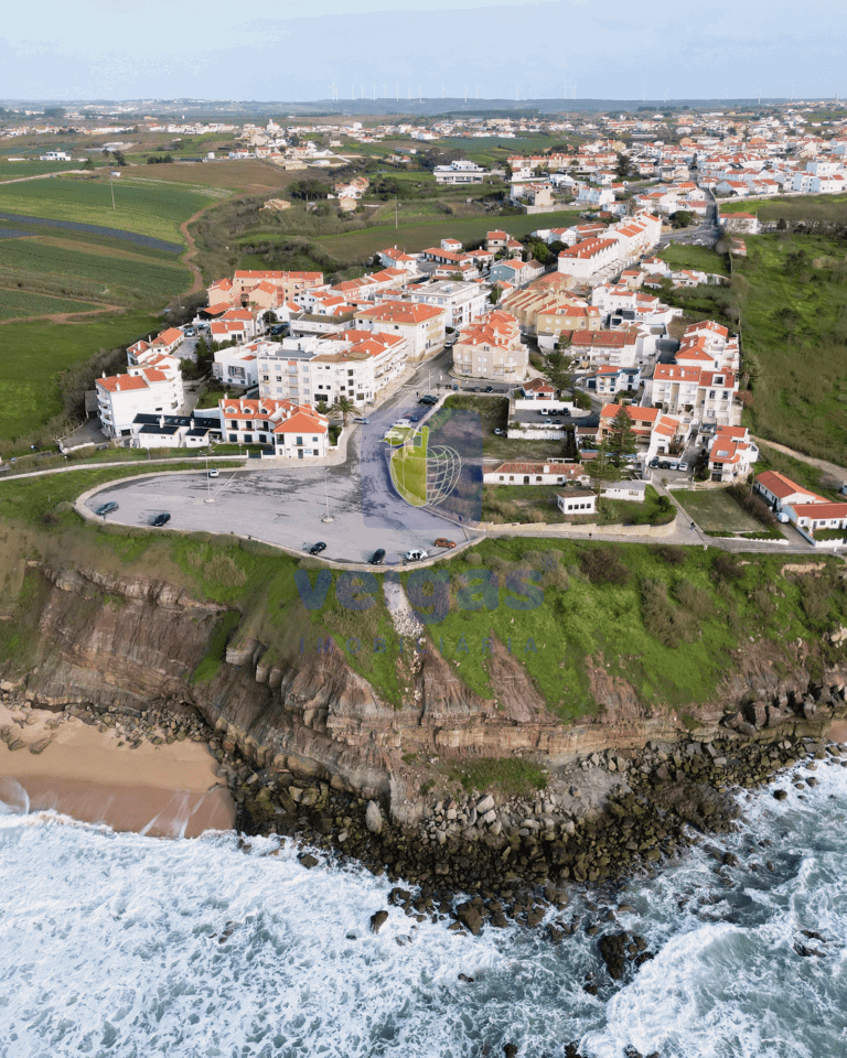 Moradia T3 - Atouguia da Baleia, Peniche, Leiria - Miniatura: 16/20