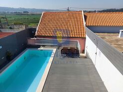 Moradia T3 - Alfeizer�o, Alcoba�a, Leiria - Miniatura: 9/20