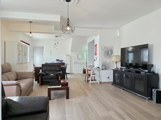 Moradia > T6 - Atouguia da Baleia, Peniche, Leiria - Imagem grande