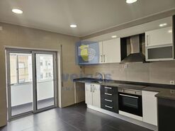 Apartamento T2 - Caldas da Rainha, Caldas da Rainha, Leiria - Miniatura: 9/16