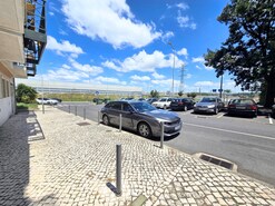 Garagem T0 - Queluz e Belas, Sintra, Lisboa - Miniatura: 1/9