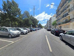 Garagem T0 - Queluz e Belas, Sintra, Lisboa - Miniatura: 2/9