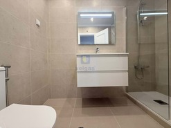 Apartamento T3 - Laranjeiro, Almada, Set�bal - Miniatura: 18/36