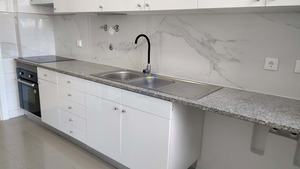 Apartamento T3 - Laranjeiro, Almada, Set�bal - Miniatura: 23/36