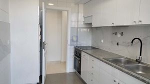 Apartamento T3 - Laranjeiro, Almada, Set�bal - Miniatura: 24/36