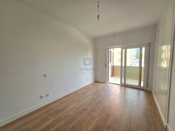Apartamento T3 - S�o Domingos de Benfica, Lisboa, Lisboa - Miniatura: 16/34