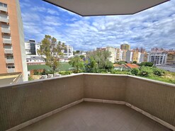 Apartamento T3 - S�o Domingos de Benfica, Lisboa, Lisboa - Miniatura: 18/34