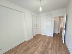 Apartamento T3 - S�o Domingos de Benfica, Lisboa, Lisboa - Miniatura: 21/34
