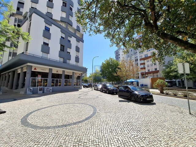 Loja T0 - Caldas da Rainha, Caldas da Rainha, Leiria - Imagem grande