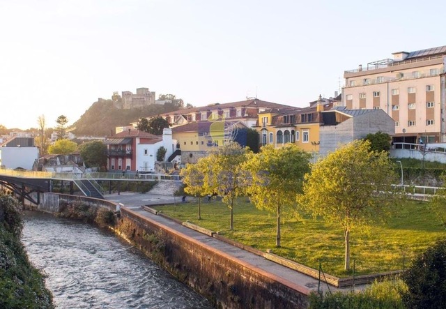 Pr�dio - Leiria, Leiria, Leiria - Imagem grande