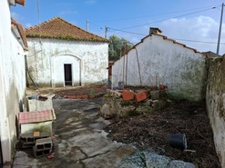 Moradia T4 - Cela, Alcobaa, Leiria - Miniatura: 13/33