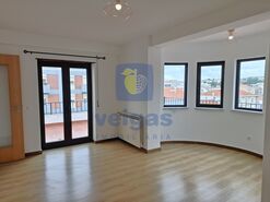 Apartamento T3 - Caldas da Rainha, Caldas da Rainha, Leiria - Miniatura: 1/37