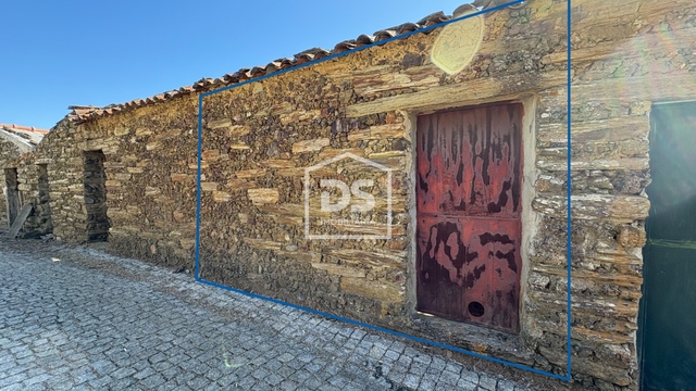 Moradia T0 - Malpica do Tejo, Castelo Branco, Castelo Branco - Imagem grande