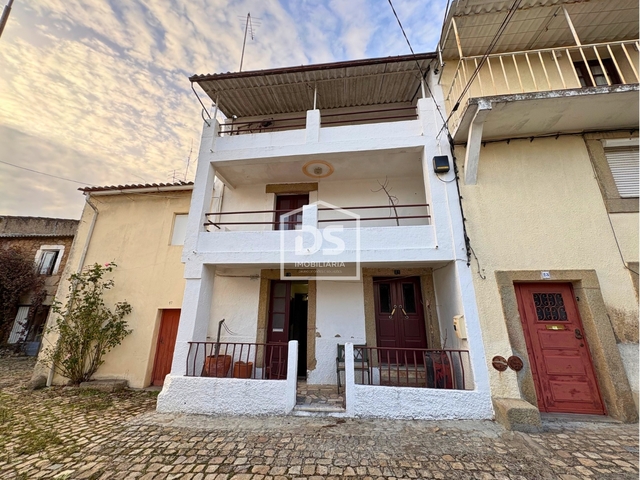 Moradia T3 - Escalos de Baixo, Castelo Branco, Castelo Branco - Imagem grande