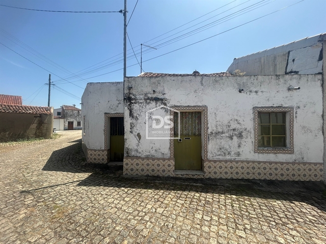 Moradia T3 - P�voa de Rio de Moinhos, Castelo Branco, Castelo Branco - Imagem grande