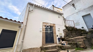 Moradia T2 - Alcains, Castelo Branco, Castelo Branco - Miniatura: 2/8