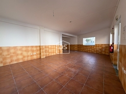 Pr�dio T1 - Silvares, Fund�o, Castelo Branco - Miniatura: 18/19