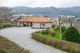 Moradia T3 - Campelo, Baio, Porto - Miniatura: 44/65