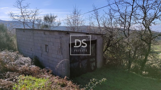 Ruina T0 - Gouveia (S�o Sim�o), Amarante, Porto - Imagem grande