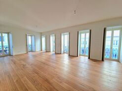 Apartamento T2 - Miseric�rdia, Lisboa, Lisboa