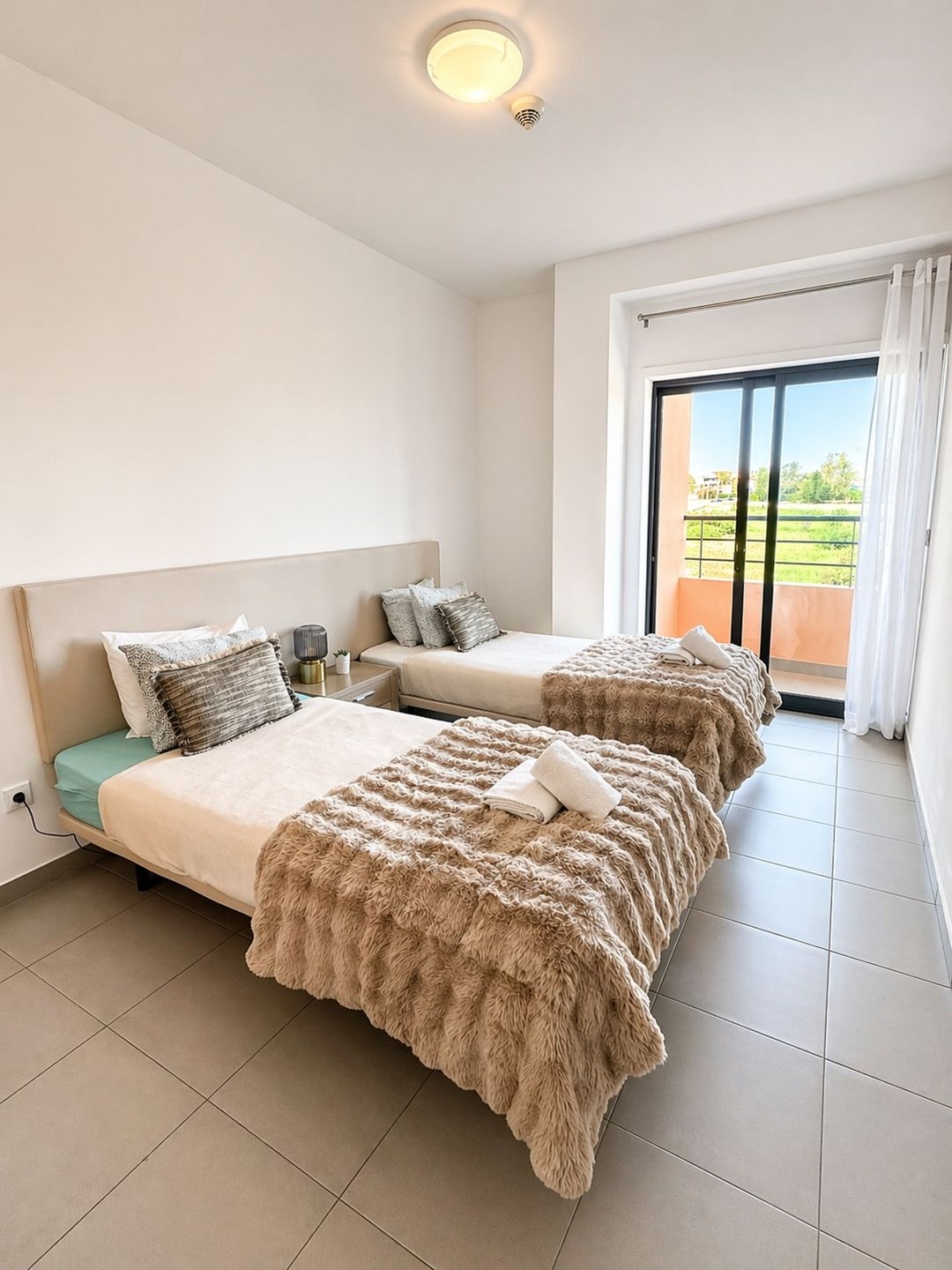 Apartamento T2 - Portim�o, Portim�o, Faro (Algarve) - Miniatura: 15/20
