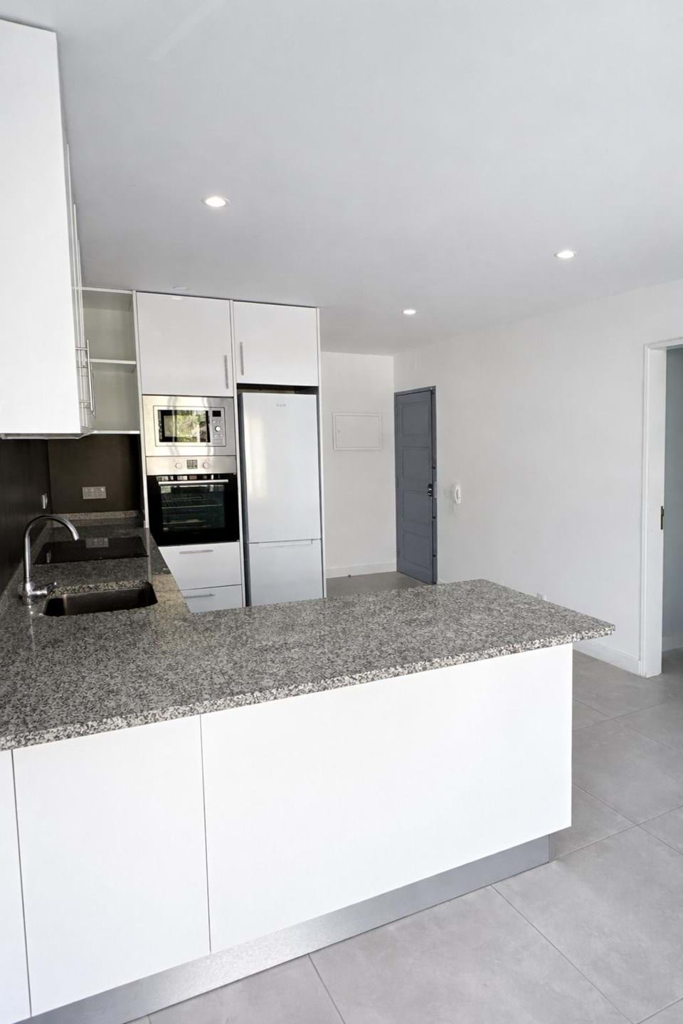 Apartamento T2 - Quarteira, Loul�, Faro (Algarve) - Miniatura: 4/16