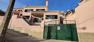 Moradia T3 - Serra da Amoreira, Odivelas, Lisboa