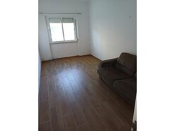 Apartamento T2 - Laranjeiro, Almada, Set�bal