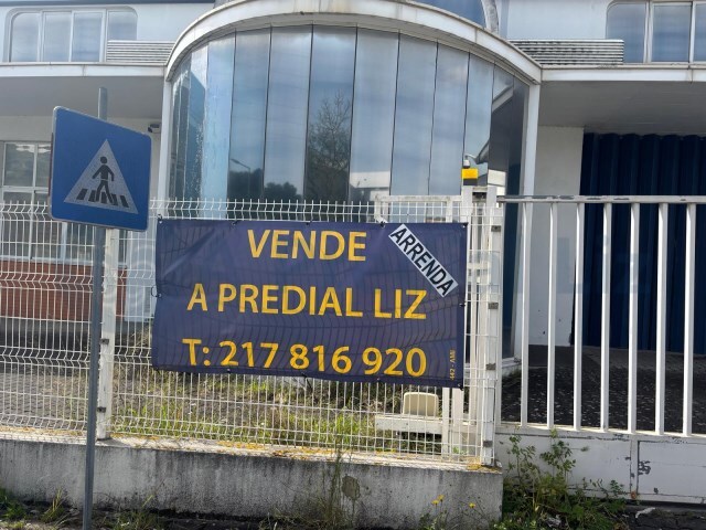 Ind�stria - P�voa de Santa Iria, Vila Franca de Xira, Lisboa - Imagem grande