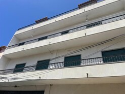 Pr�dio - Camarate, Loures, Lisboa