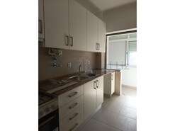Apartamento T1 - P�voa de Santo Adri�o, Odivelas, Lisboa