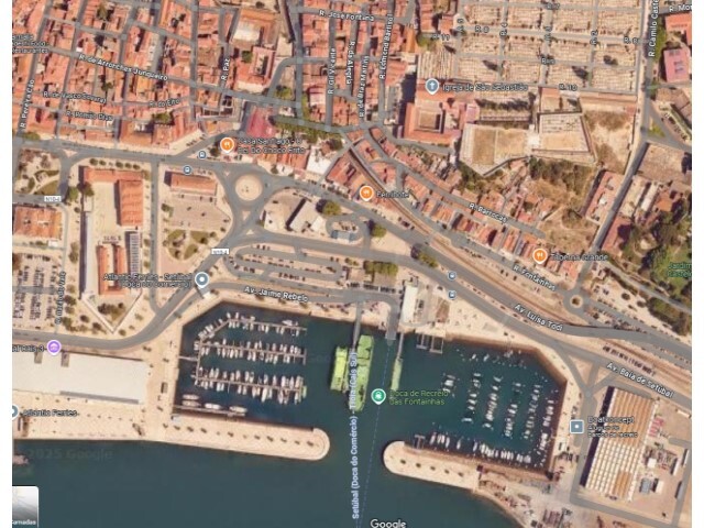 Prédio - São Sebastião, Setúbal, Setúbal - Imagem grande