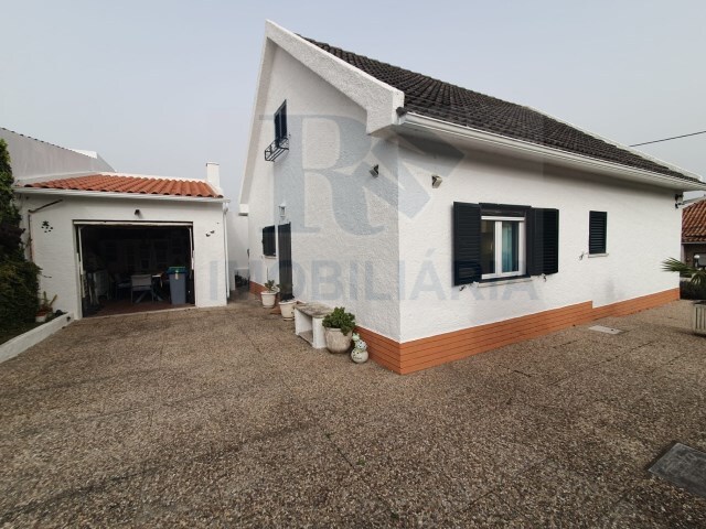Moradia T2 - Charneca da Caparica, Almada, Set�bal - Imagem grande
