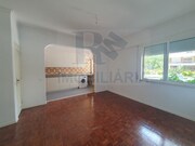 Apartamento T2 - Moscavide, Loures, Lisboa - Miniatura: 1/9