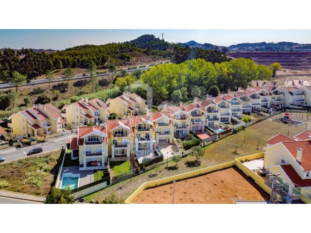 Moradia T4 - Venda do Pinheiro, Mafra, Lisboa - Imagem grande