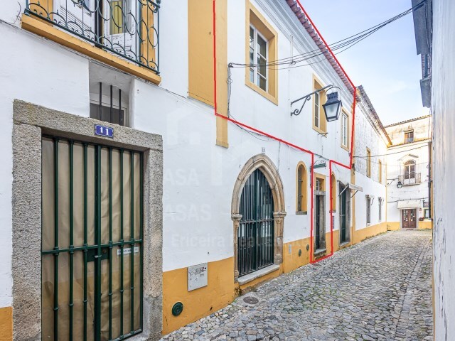 Moradia > T6 - �vora, �vora, �vora - Imagem grande