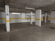 Garagem - Olhos de gua, Albufeira, Faro (Algarve) - Miniatura: 3/9