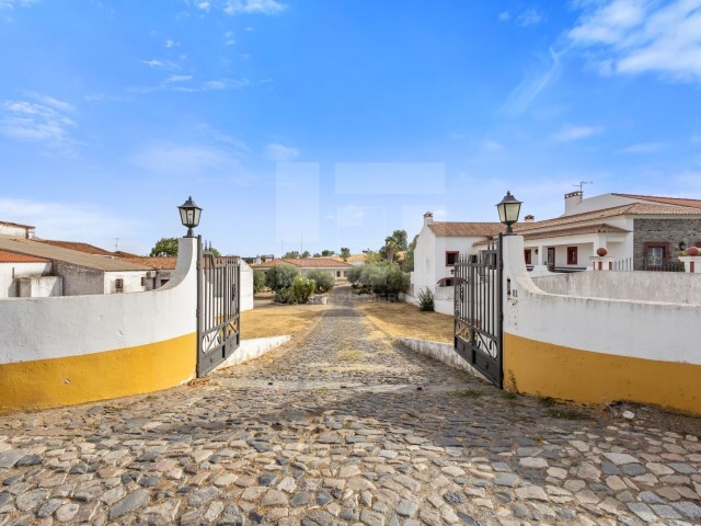 Moradia T4 - Reguengos de Monsaraz, Reguengos de Monsaraz, Évora - Imagem grande