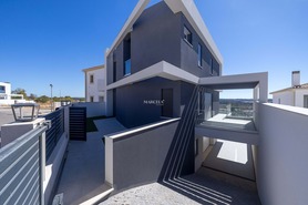 Moradia T3 - Mexilhoeira Grande, Portimo, Faro (Algarve)