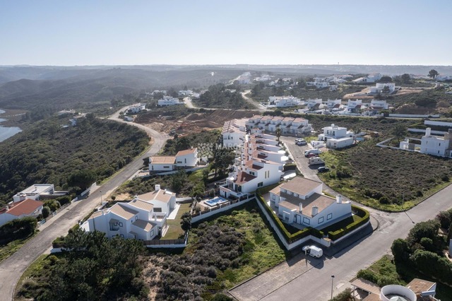 Terreno Urbano T0 - Aljezur, Aljezur, Faro (Algarve) - Imagem grande