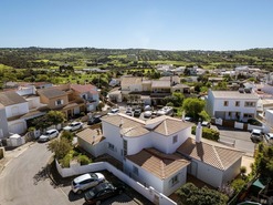 Moradia T3 - N�o Definido, N�o Definido, N�o Definido - Miniatura: 34/39