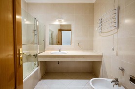 Apartamento T3 - S�o Gon�alo de Lagos, Lagos, Faro (Algarve) - Miniatura: 25/36