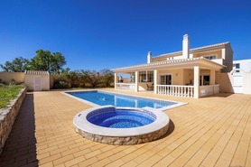 Moradia T4 - N�o Definido, N�o Definido, N�o Definido - Miniatura: 36/46