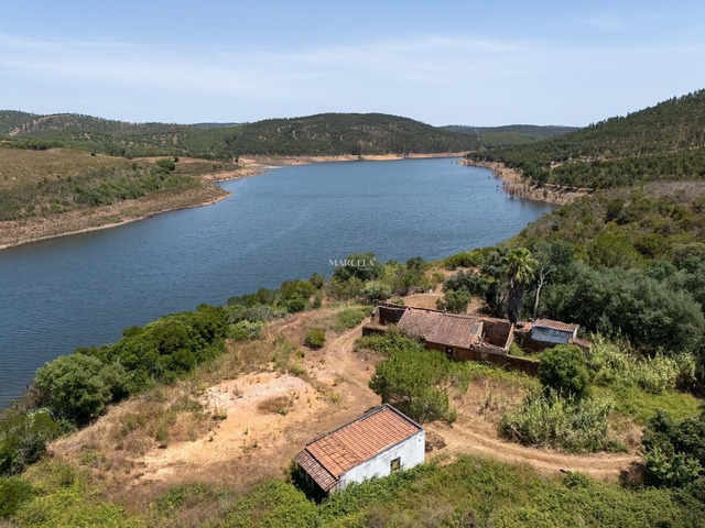 Ruina T5 - Bensafrim, Lagos, Faro (Algarve) - Imagem grande