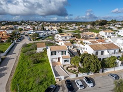 Moradia T3 - N�o Definido, N�o Definido, N�o Definido - Miniatura: 2/26