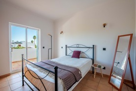 Moradia T3 - N�o Definido, N�o Definido, N�o Definido - Miniatura: 19/26