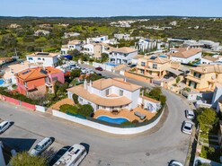 Moradia T3 - N�o Definido, N�o Definido, N�o Definido - Miniatura: 31/34